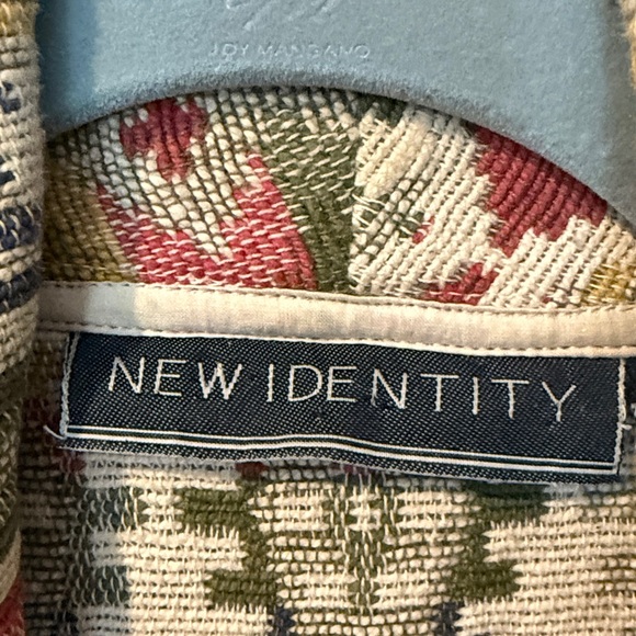 Aztec Patterned Blazer with Multicolor Design - Picture 2 of 2